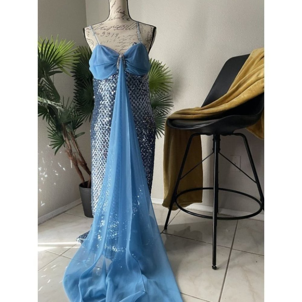 Scarlet Night Sky-blue Sequin Handmade Prom Dress